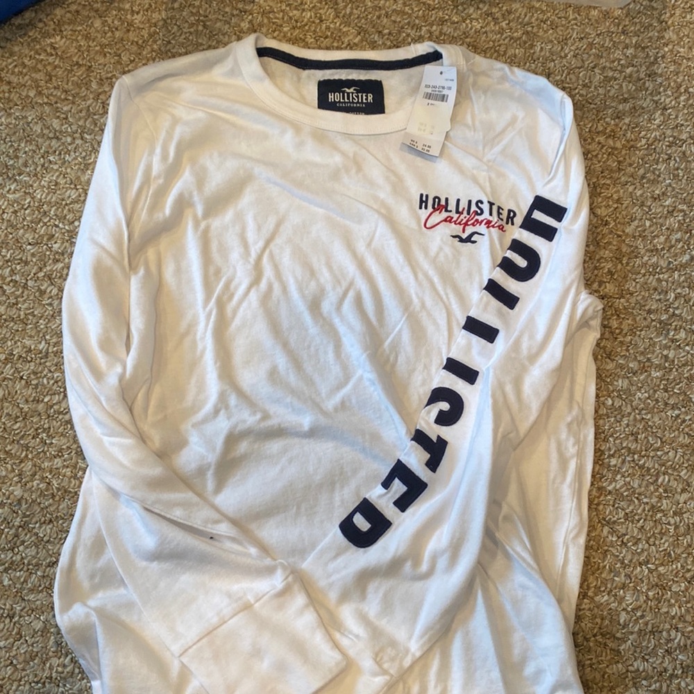 Men long sleeve Hollister t shirt brand new with tags